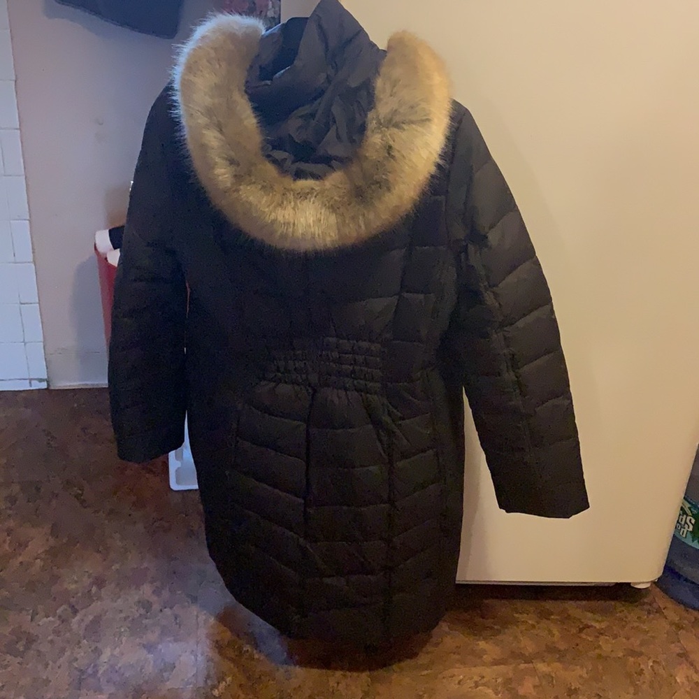 Coat - Picture 4 of 4